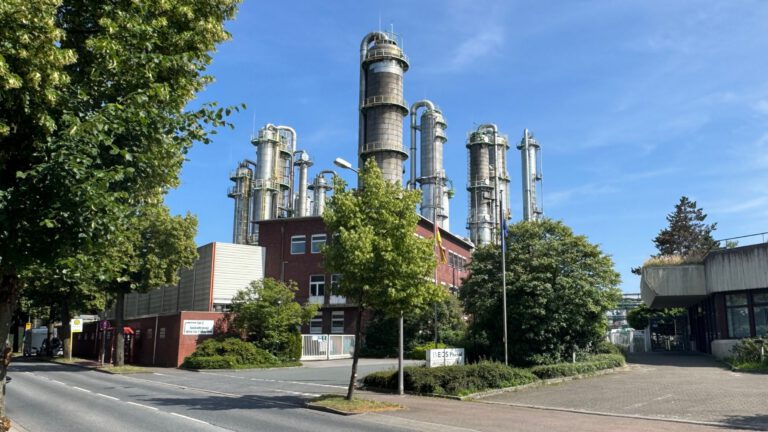 Einstimmige Resolution des Gladbecker Rates: Grüne unterstützen Kampf um Erhalt des INEOS-Werkes