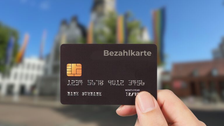 Keine Bezahlkarte für Geflüchtete  – Wir begrüßen klare Empfehlung des Sozialausschusses und fordern Ende der Symbolpolitik